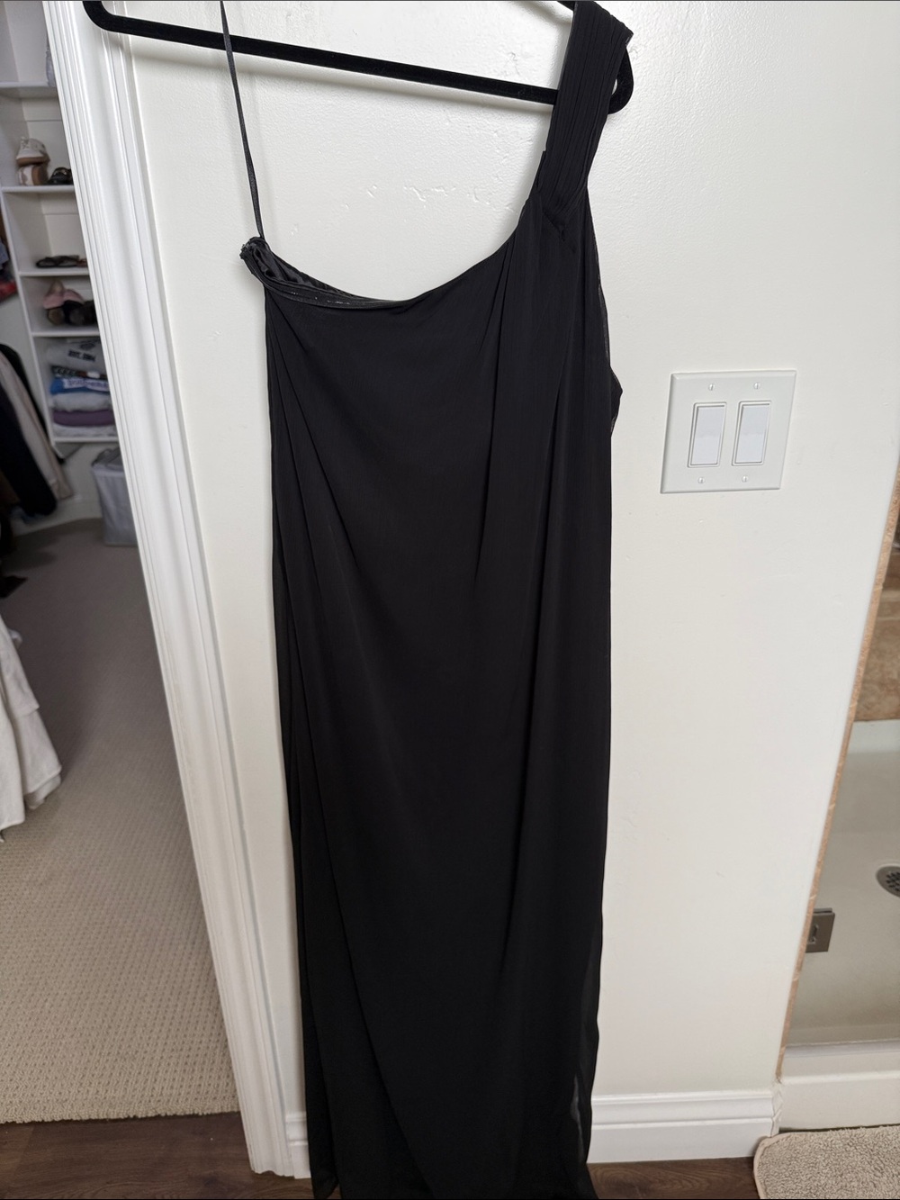 Black One-Shoulder Women’s Evening Dress